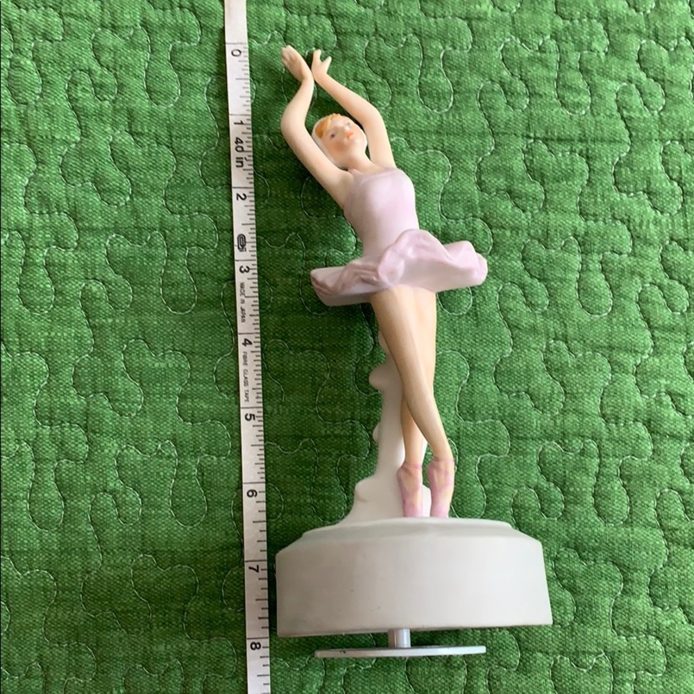 Musical ballerina ceramic figurine works, pretty - Picture 10 of 12